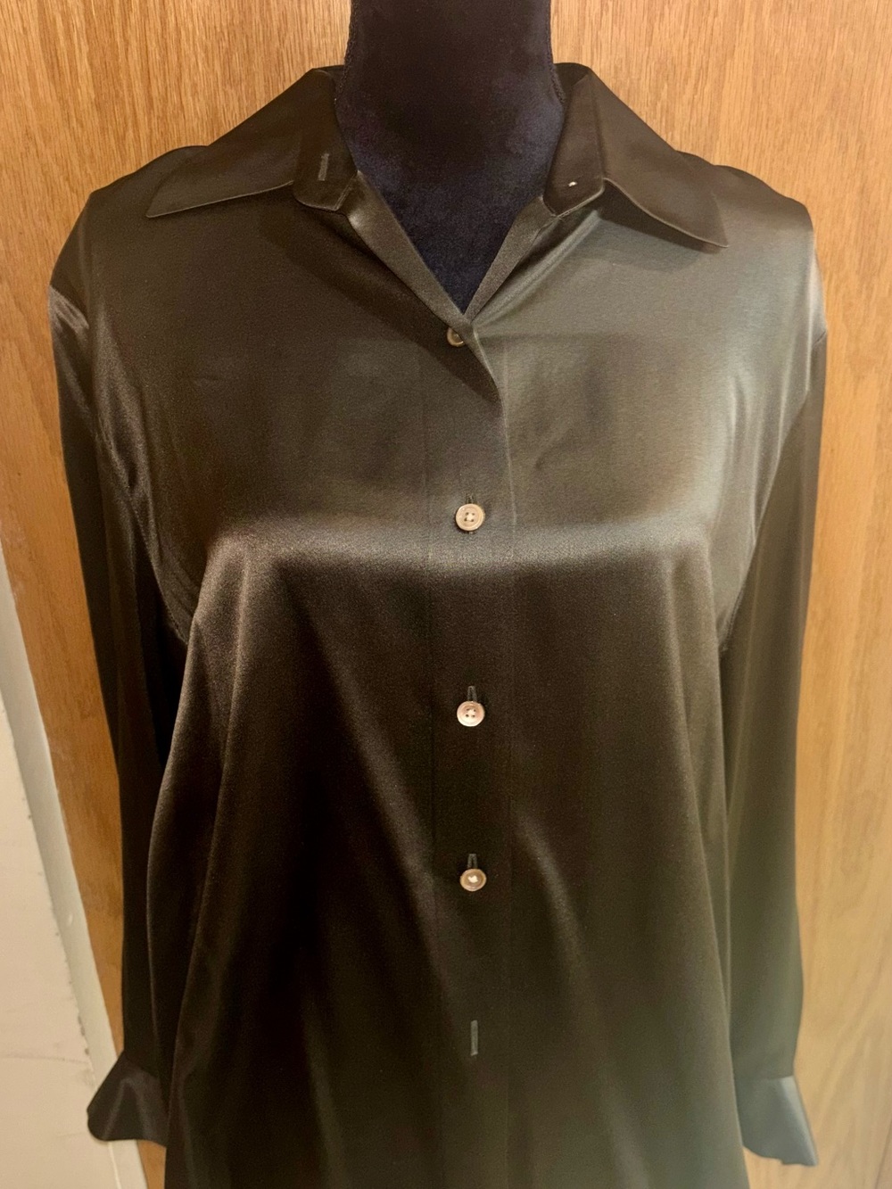 Linda Allard for Ellen Tracy 100% Silk Blouse in Olive